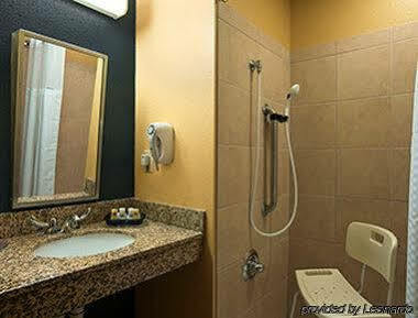 Quality Inn & Suites Washington Eksteriør bilde